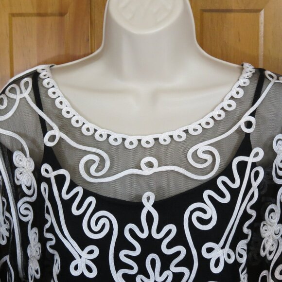 Weavz Black Mesh Top Women's Tambour Stitching in White Sheer Size Large - Picture 2 of 8